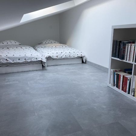 Trio Marin Meze Apartment Екстериор снимка